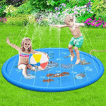 Sommerlicher Strand aufblasbarer Wasserspray