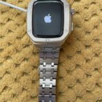 Luxury metal case for the Apple Watch photo review