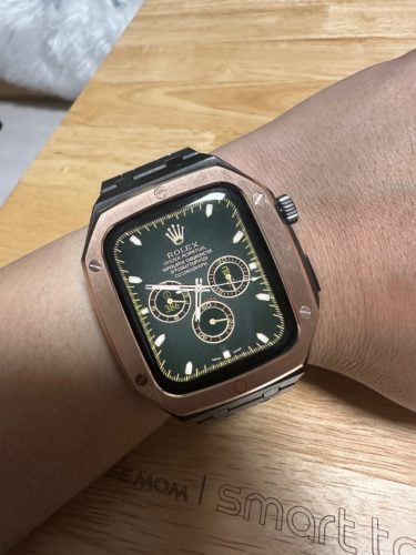 Luxury metal case for the Apple Watch photo review